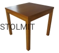 kwadratowy-stol-minimalistyczny.jpg